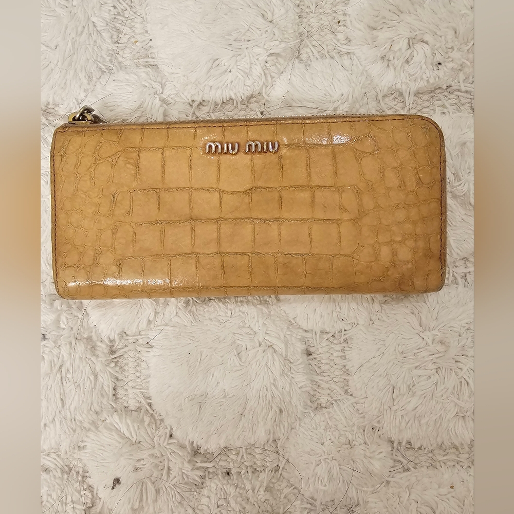Miu Miu Tan Croc-Embossed Zip Wallet
